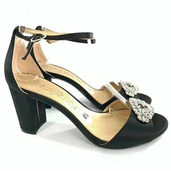 Badgley Mischka Shoes - Badgley Mischka mark and James womens heels size 6.5 black satin formal party
